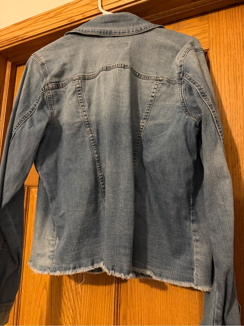 Kut from the Kloth Light Blue Denim Trucker Jacket - Picture 5 of 6